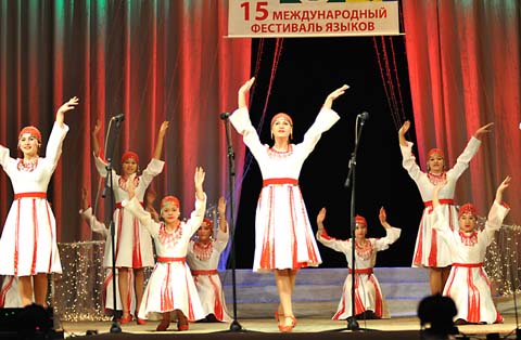 Chuvasha danco en Cheboksaro (Fotis Irina Jakovleva)